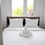 Apartment Osiedle Przyjazni Comfort By Bookinghost *