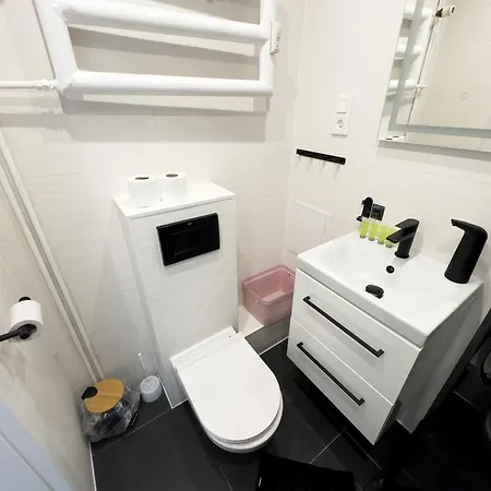 Apartamento Osiedle Przyjazni Comfort By Bookinghost *